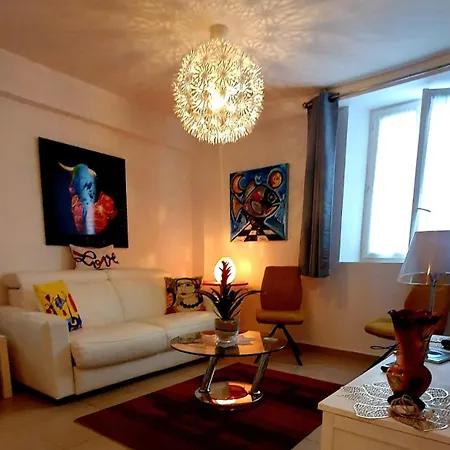 Perle Rare Elegant Vieil 아파트